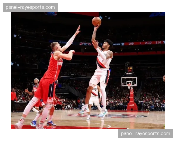 开拓者官方更新伤病报告,西蒙斯可出战,其三分投射能有效拉开空间